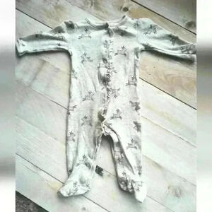Baby Girl Carter's Reindeer Glitter Gray Ruffle Long Sleeve Romper Size 6M